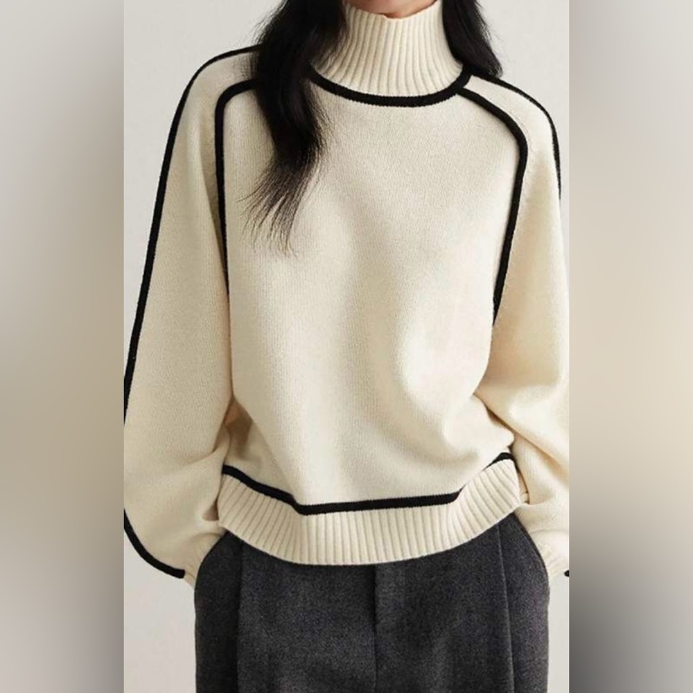 Turtleneck Long Sleeve Sweater - Picture 5 of 7